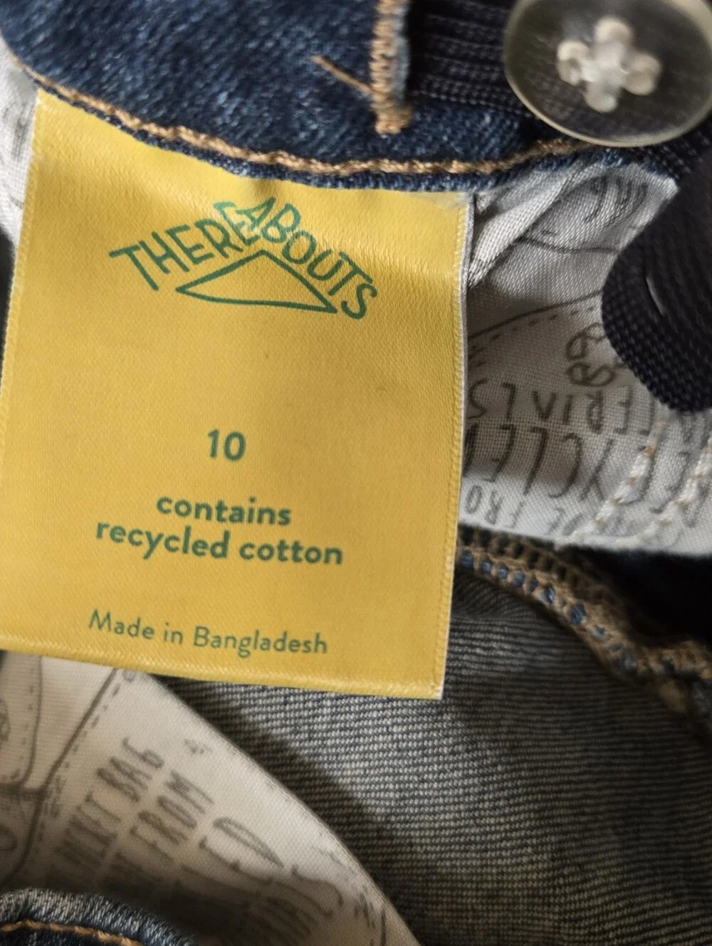 Classic Kids size 10 Straight-Leg Jeans in Medium Blue EUC Thereabouts